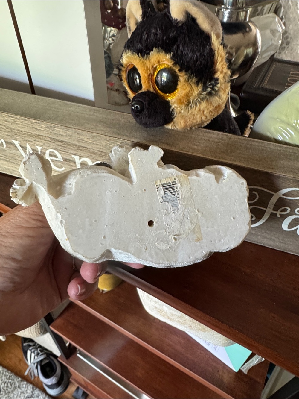 Resin Dog Mama and Puppy Figurine in Cream and Gray - Picture 2 of 5